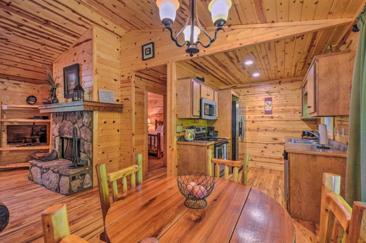 The Georgia Peach Cabin 8 Mi To Dwntn Helen Clarkesville Exterior foto