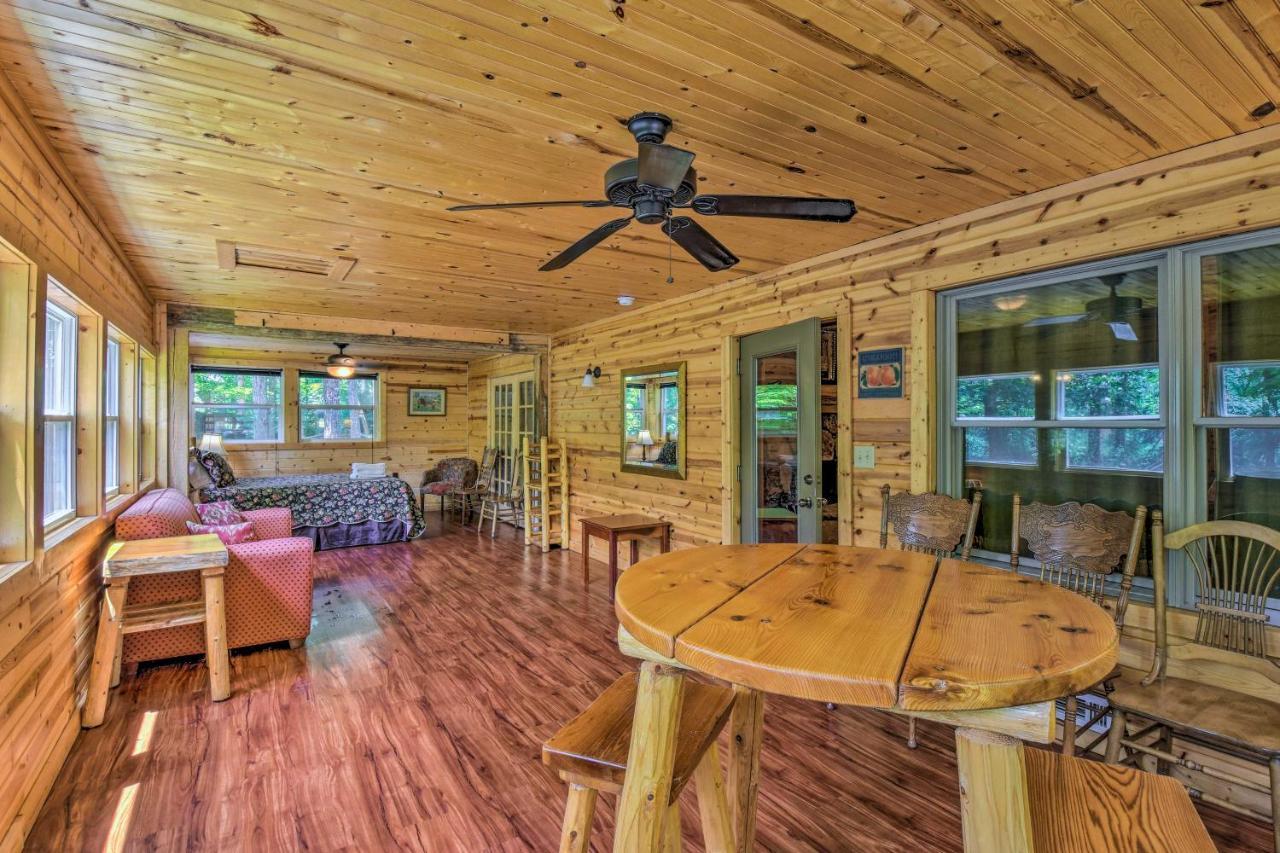 The Georgia Peach Cabin 8 Mi To Dwntn Helen Clarkesville Exterior foto