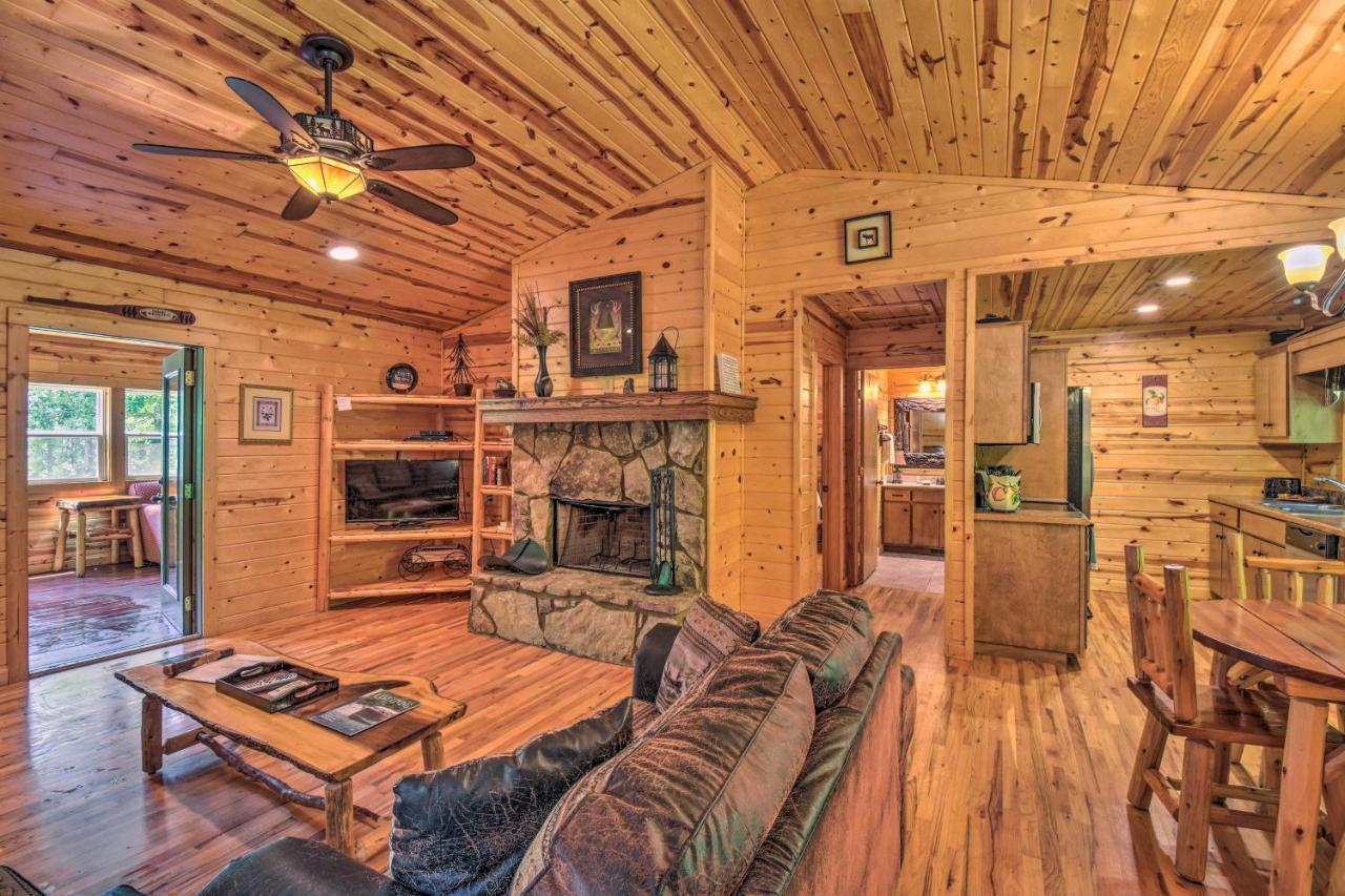 The Georgia Peach Cabin 8 Mi To Dwntn Helen Clarkesville Exterior foto
